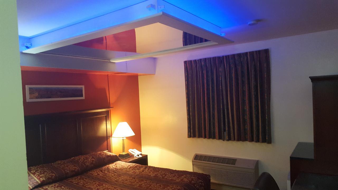 Royal Windsor Motel Экстерьер фото